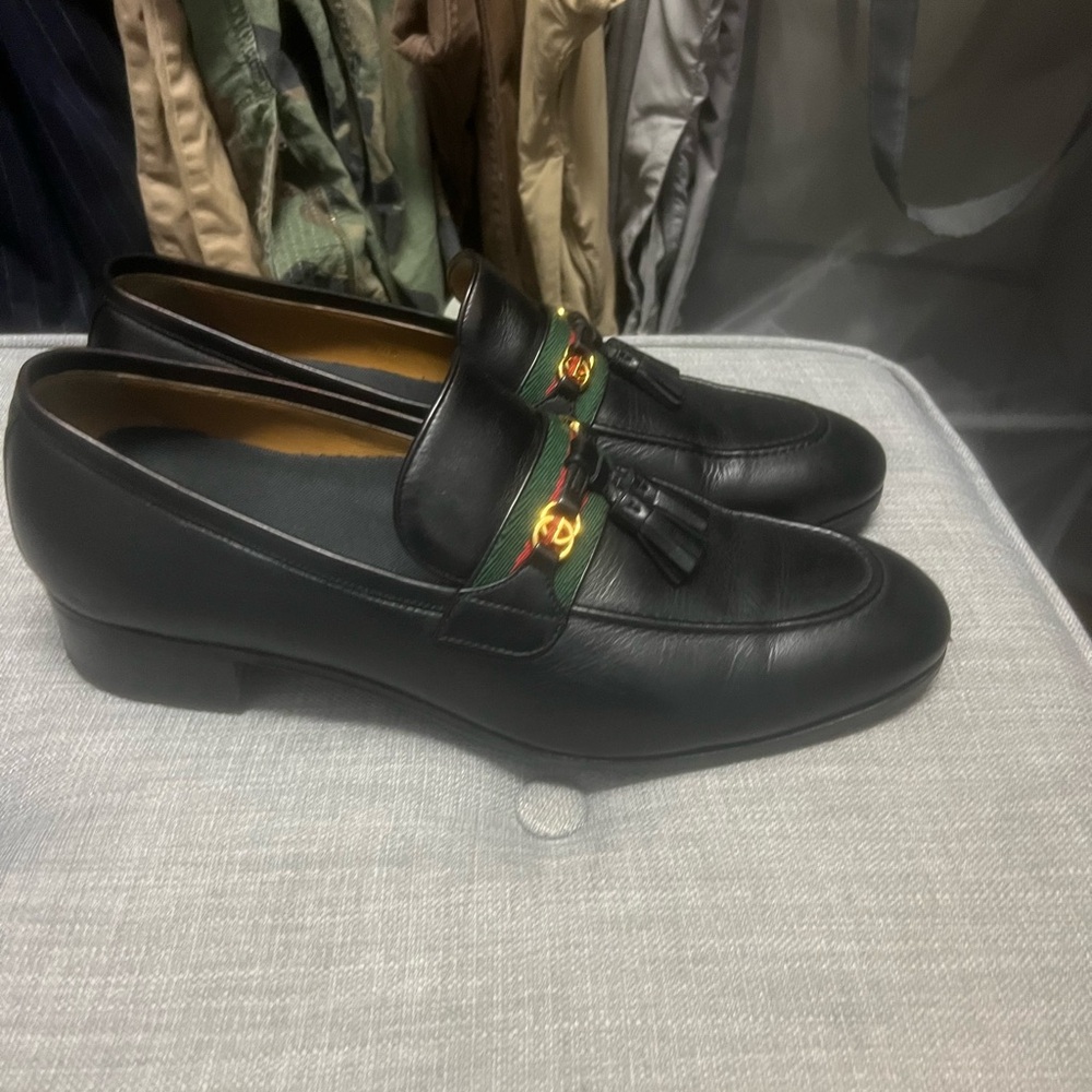 Gucci Black Leather Loafers with Green and Red Accents